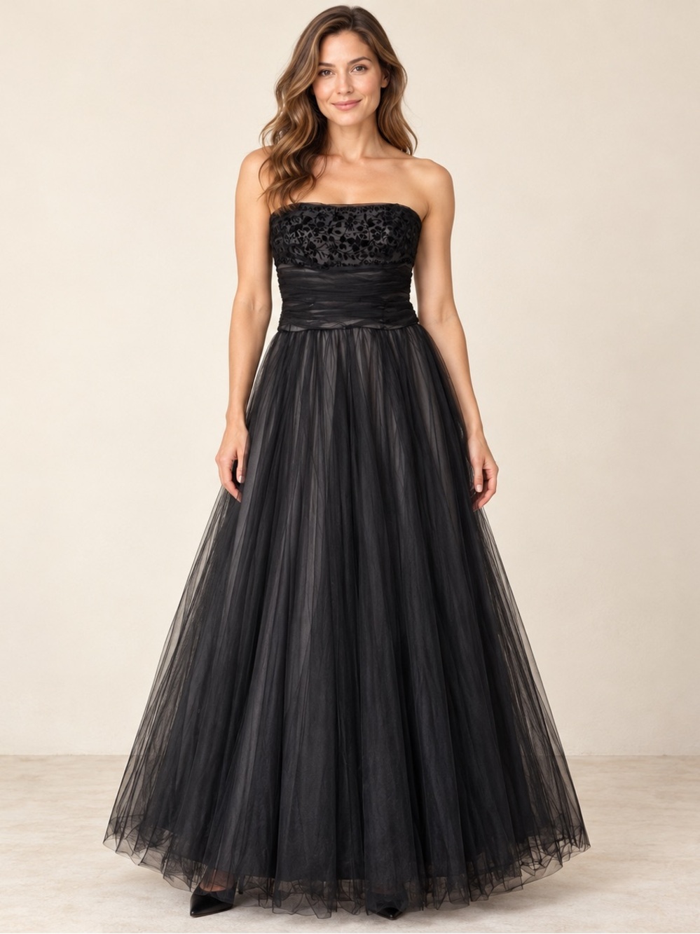 Vintage Tadashi Shoji for Neiman Marcus Black Strapless Tulle Ball Gown Size 8